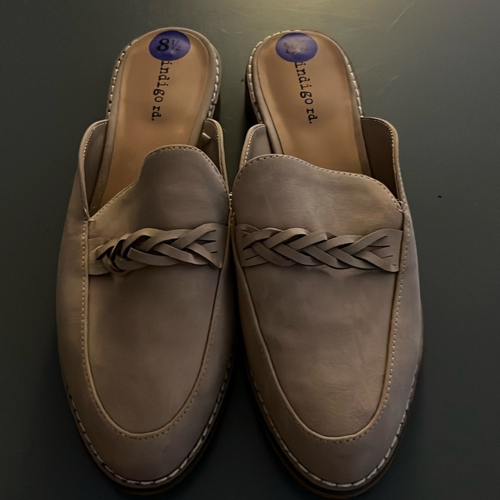 NWOT Indigo Rd Mule  8 1/2M